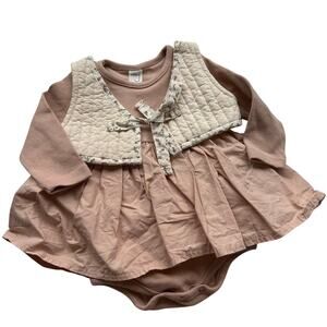 From J Skirted Bodysuit Quilted Vest - Size Small